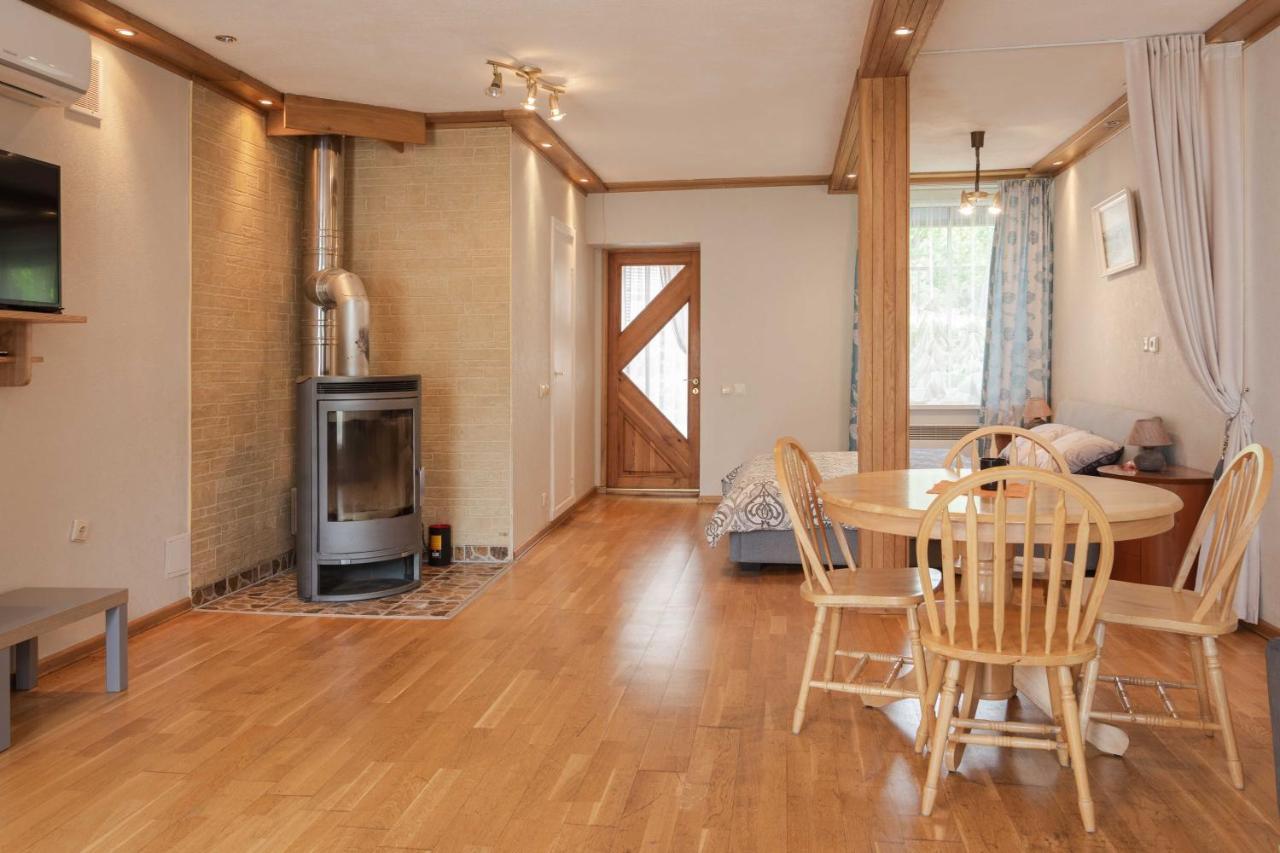 Cozy One Room Apartment With Yard Juodkrantė 외부 사진